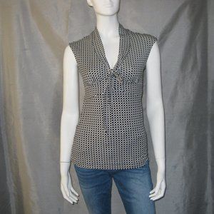 BANANA REPUBLIC | Tie front Knit Top